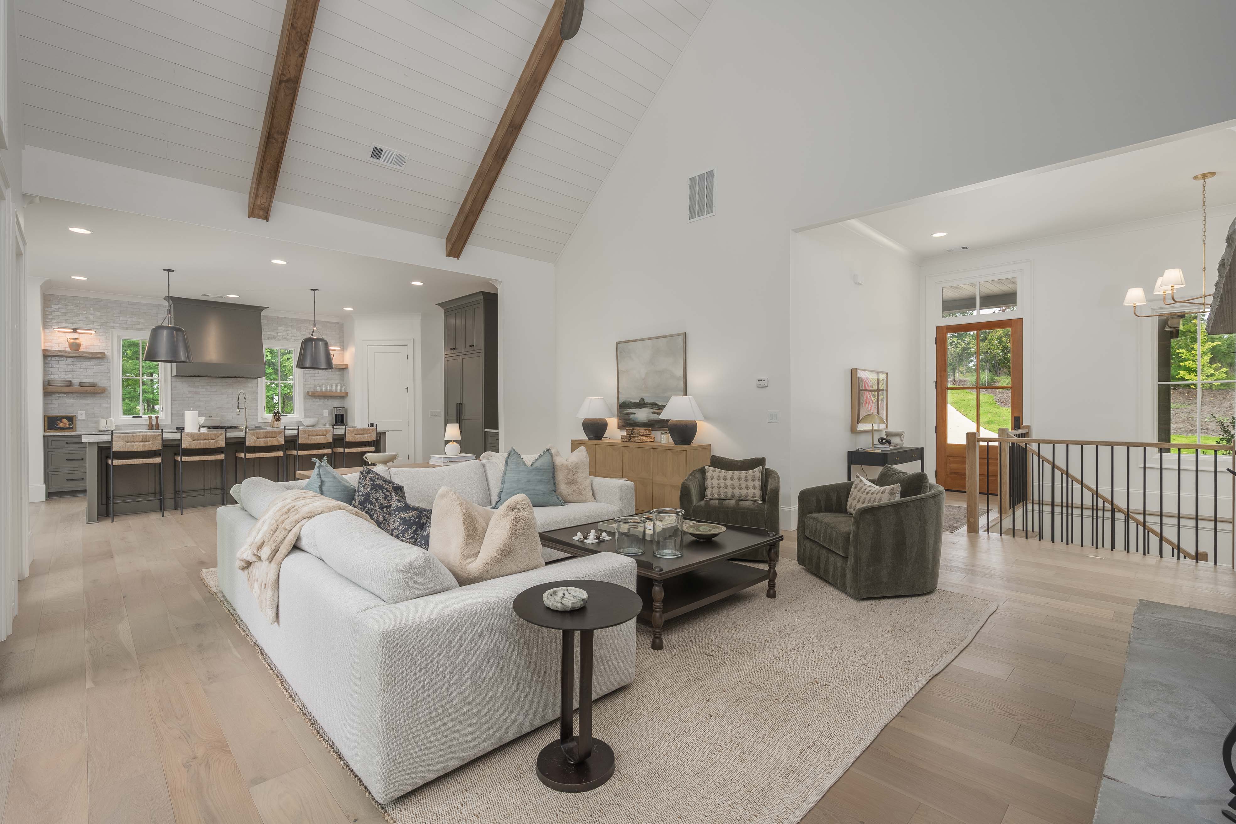 1020 Eastridge Loop image 7